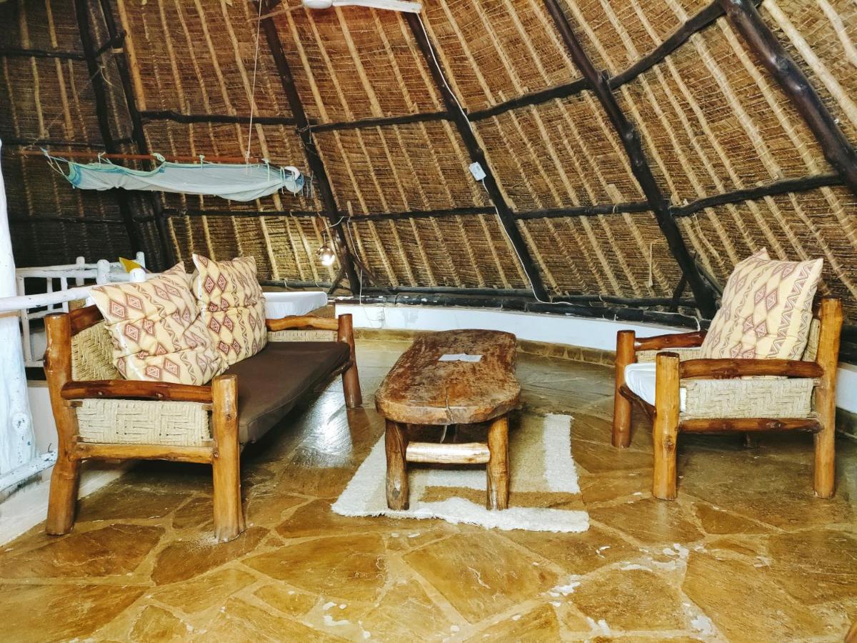 Upani in Diani Bed & Breakfast Diani Beach Bagian luar foto