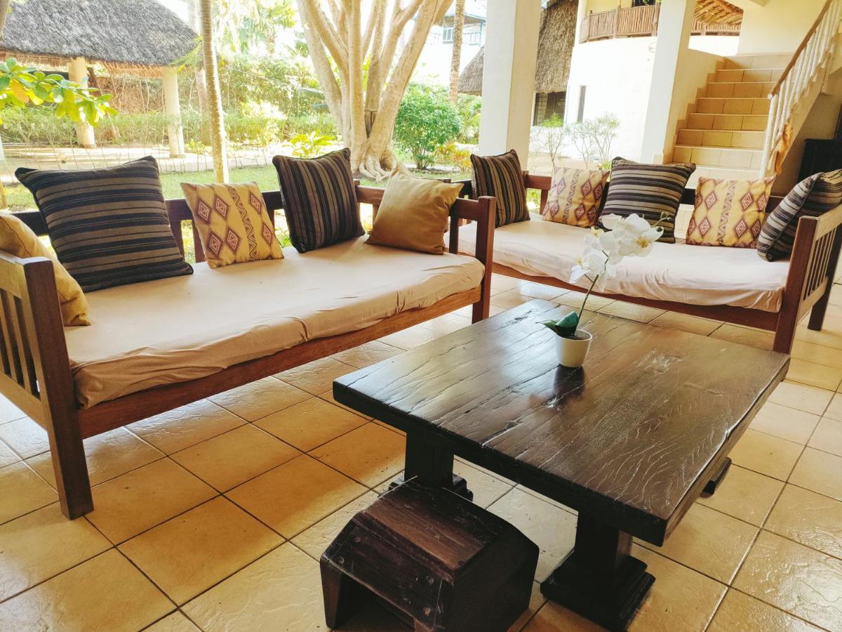 Upani in Diani Bed & Breakfast Diani Beach Bagian luar foto