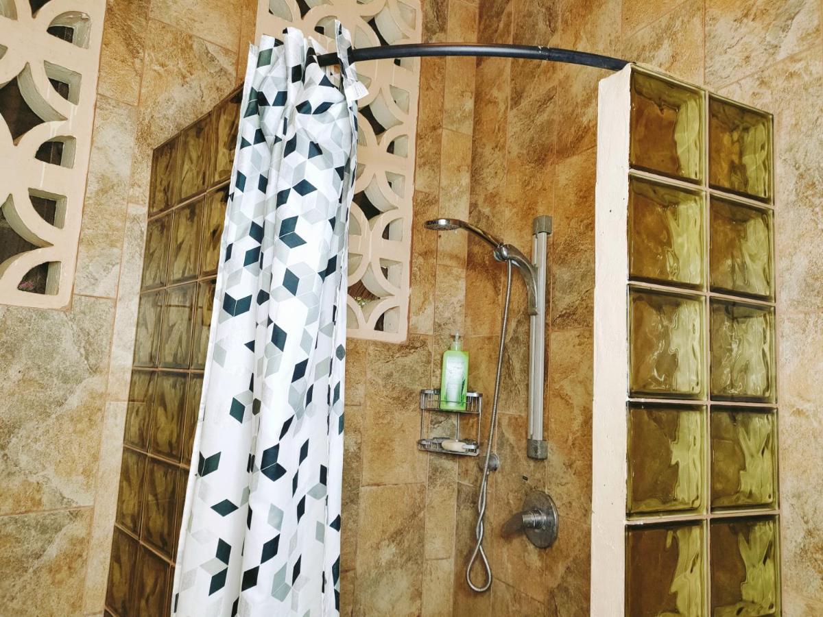 Upani in Diani Bed & Breakfast Diani Beach Bagian luar foto