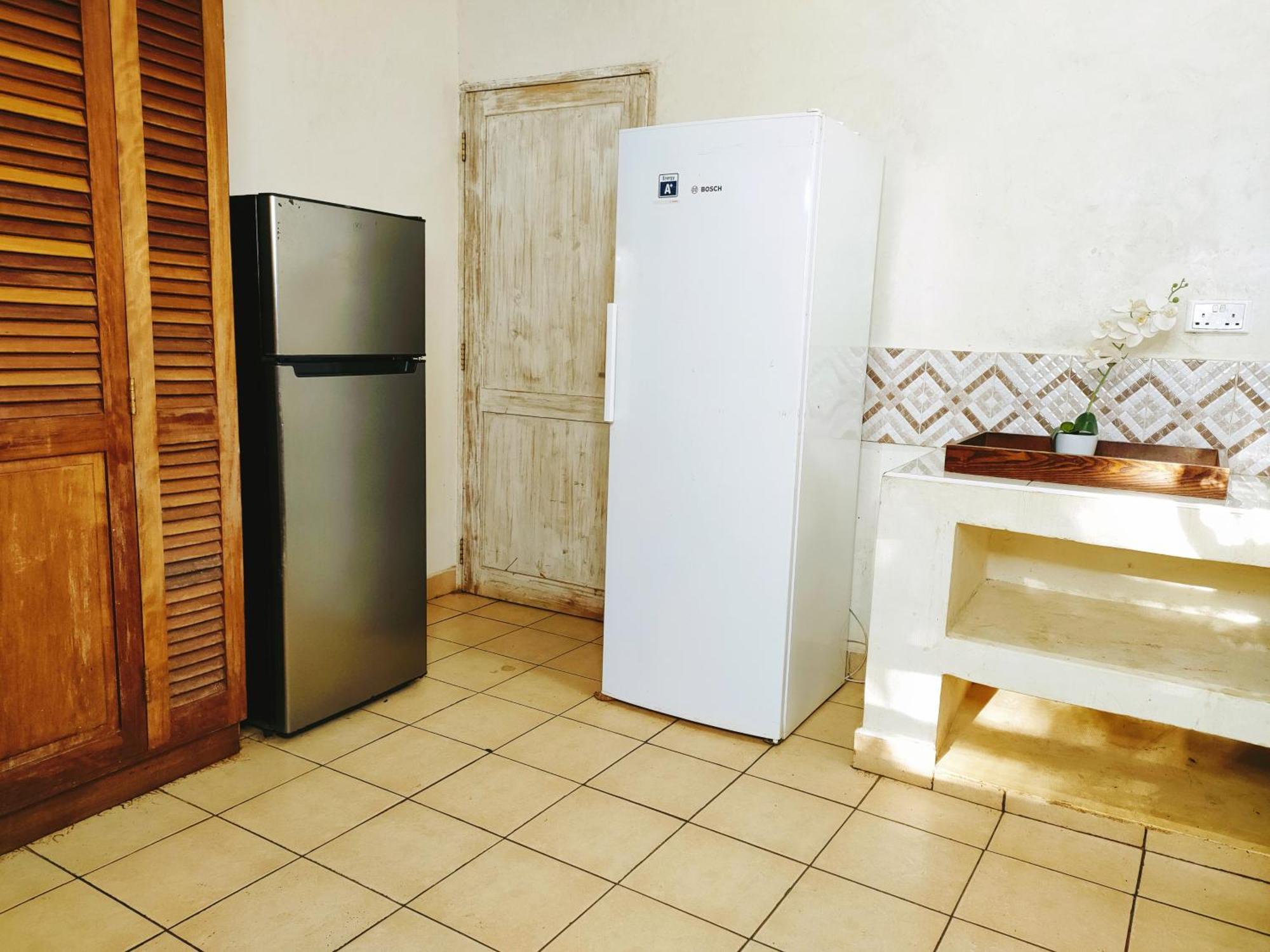 Upani in Diani Bed & Breakfast Diani Beach Bagian luar foto