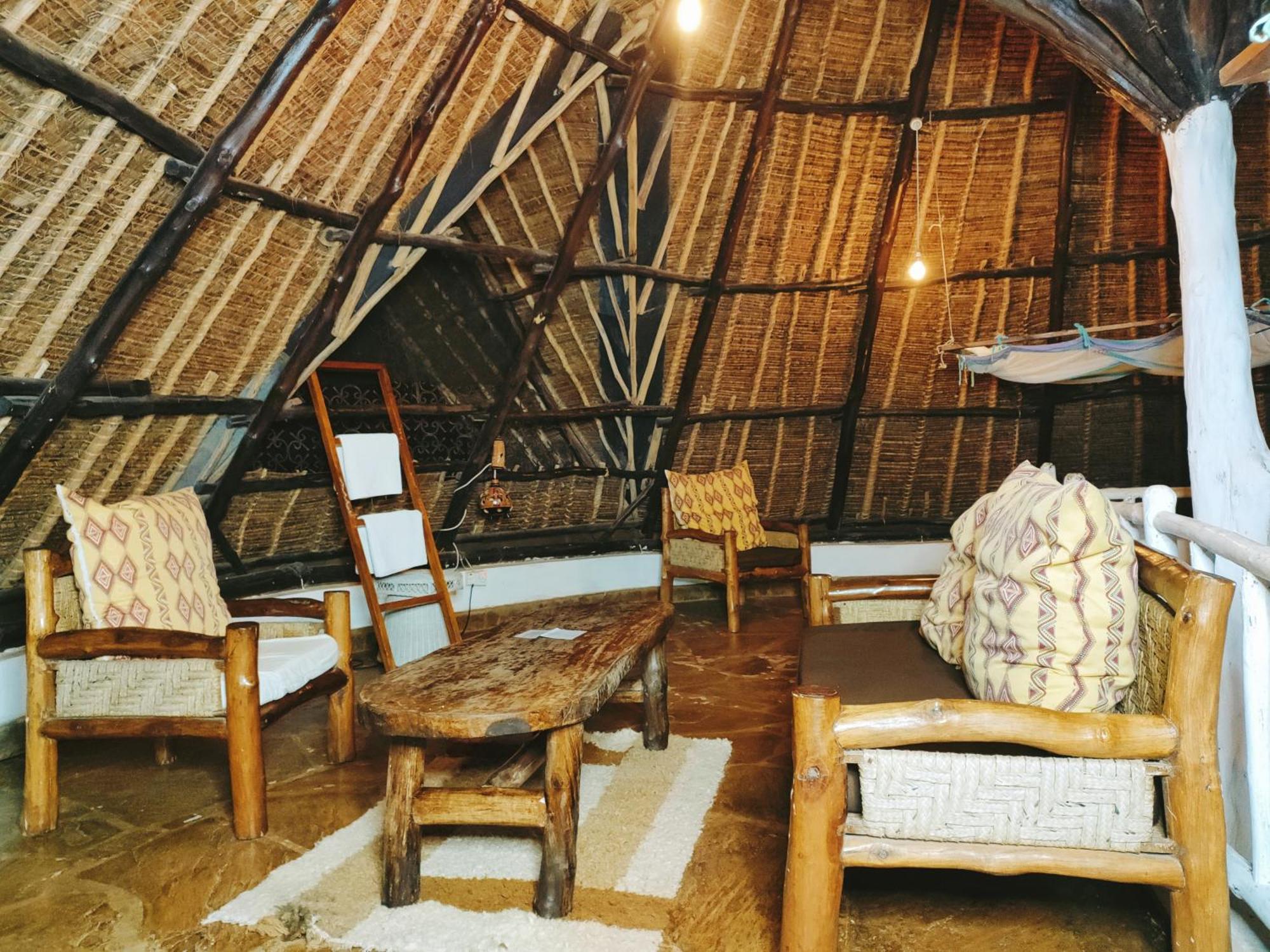 Upani in Diani Bed & Breakfast Diani Beach Bagian luar foto