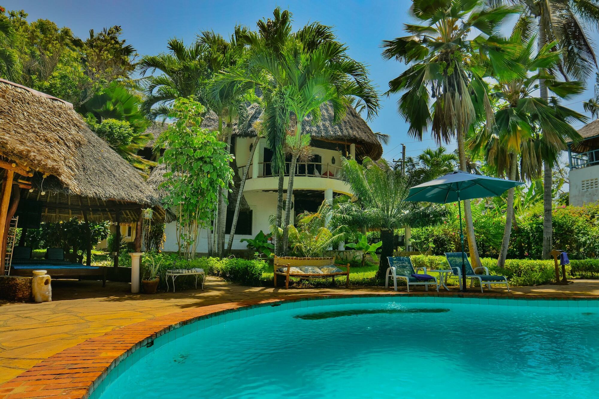 Upani in Diani Bed & Breakfast Diani Beach Bagian luar foto